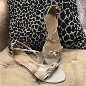 Talbots tan patent sandals